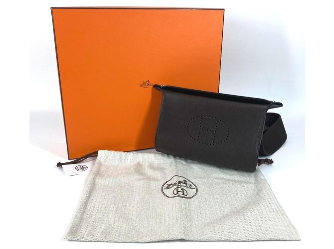 Hermès Borsa a spalla Pochette in pelle Togo Hermes Marrone scuro - vista 13