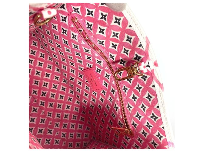 Louis Vuitton Monogram On Go PM Tasche am Pool Pink Weiß - Ansicht 14