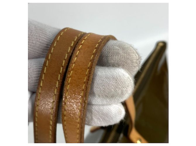 Borsa Tote Louis Vuitton Monogram Vernis Bellevue GM Cachi - vista 8