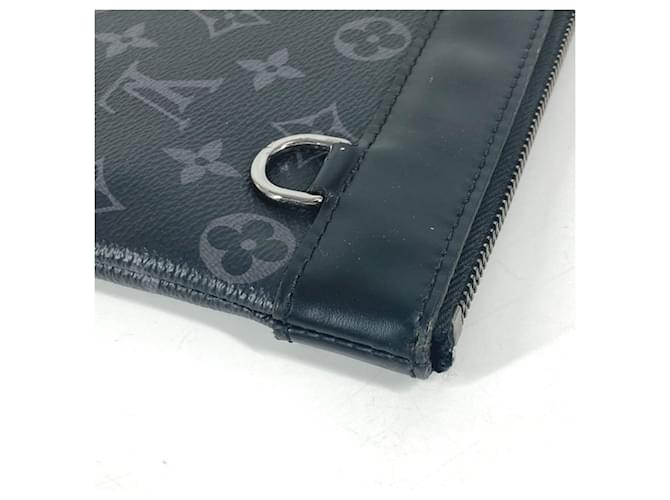 Borsa Pochette Discovery Monogram Eclipse di Louis Vuitton Nero Monogramma - vista 5
