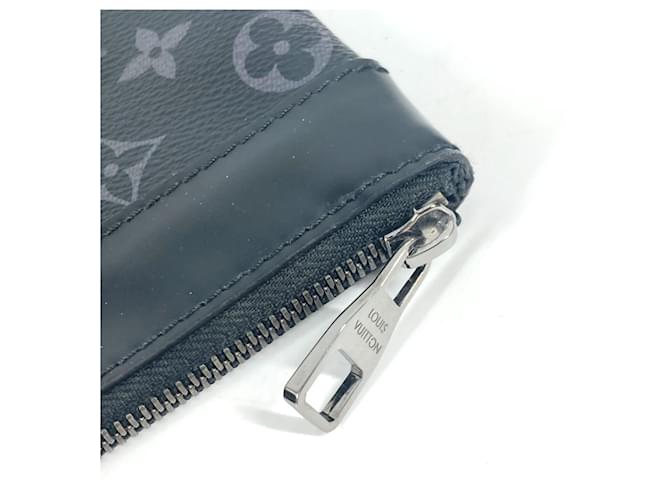Borsa Pochette Discovery Monogram Eclipse di Louis Vuitton Nero Monogramma - vista 6
