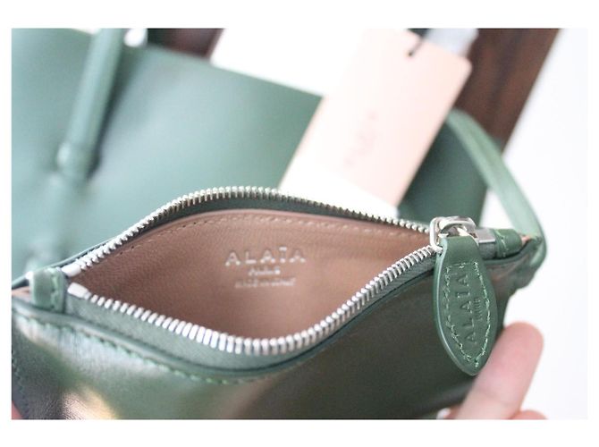 Borsa Alaïa Mina in pelle verde - vista 14