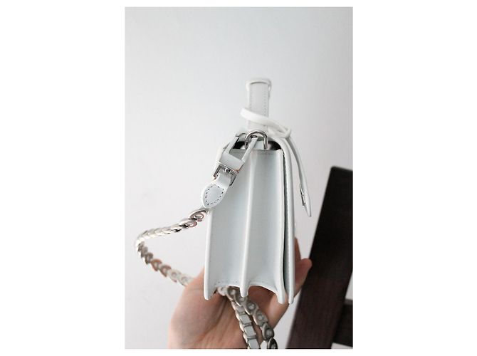 Borsa Alaïa in pelle bianca Bianco - vista 10