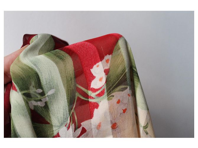 Foulard Dior in seta rosso e giallo floreale - vista 11