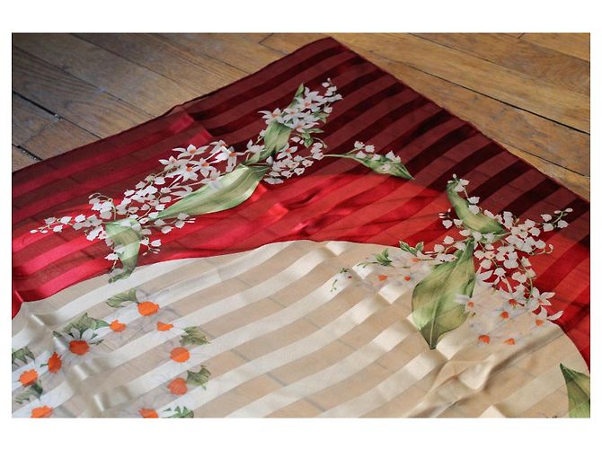 Foulard Dior in seta rosso e giallo floreale - vista 9