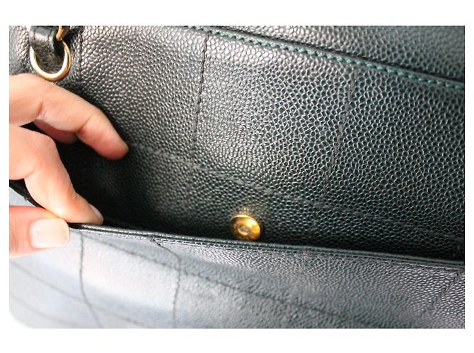 Borsa da viaggio Chanel in pelle caviar verde abete - vista 5