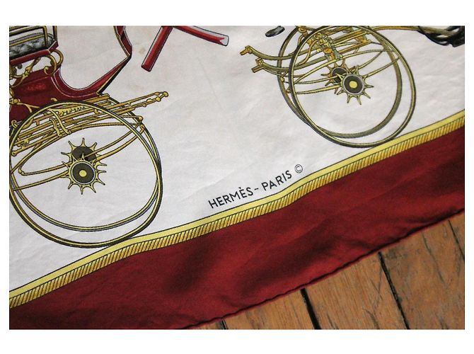 Sciarpa di seta Hermès bianca e bordeaux 90x90 Multicolore - vista 6