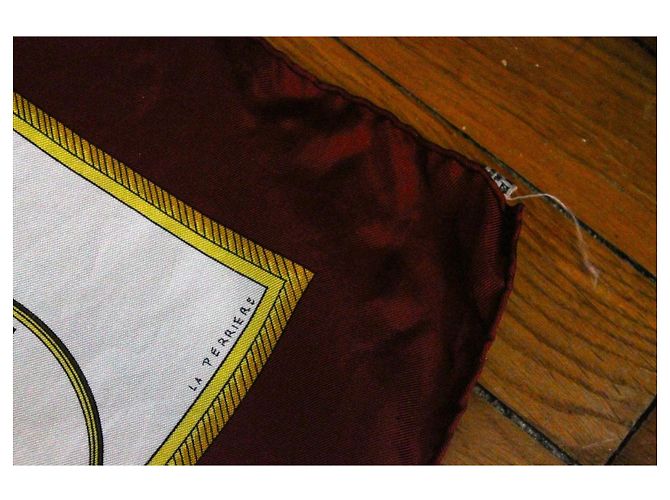 Sciarpa di seta Hermès bianca e bordeaux 90x90 Multicolore - vista 8