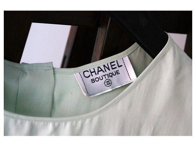 Chanel Top de Seda Verde Agua - vista 4