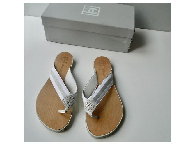 CHANEL Infradito in legno bianchi T41 Bianco - vista 3