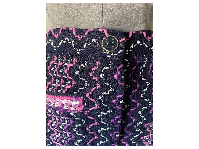 Conjunto Chanel de tweed com crop top e mini short rosa Multicor - vista 4