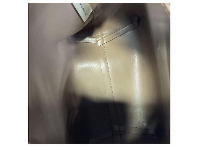 Sac seau mini Mansur Gavriel en cuir beige - vue 10