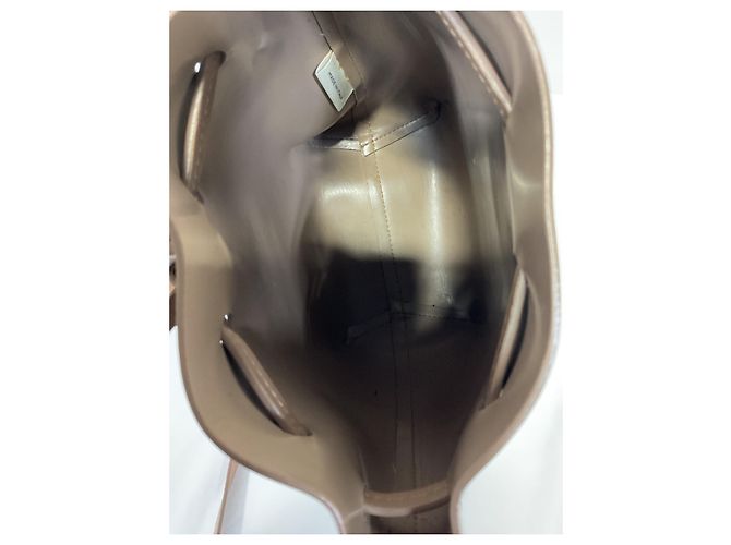 Sac seau mini Mansur Gavriel en cuir beige - vue 15