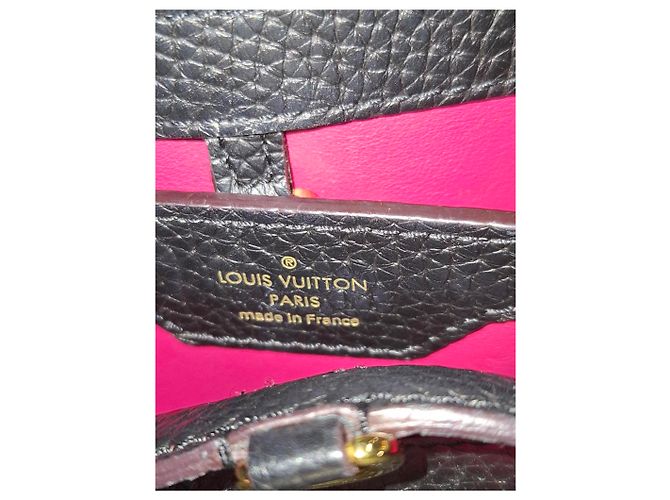 Bolsa de mão Louis Vuitton Capucines BB em couro preto - Ansicht 20