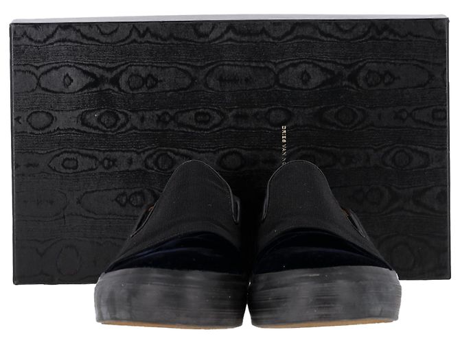 Sneakers Slip-On Dries Van Noten in Velluto Nero - vista 7
