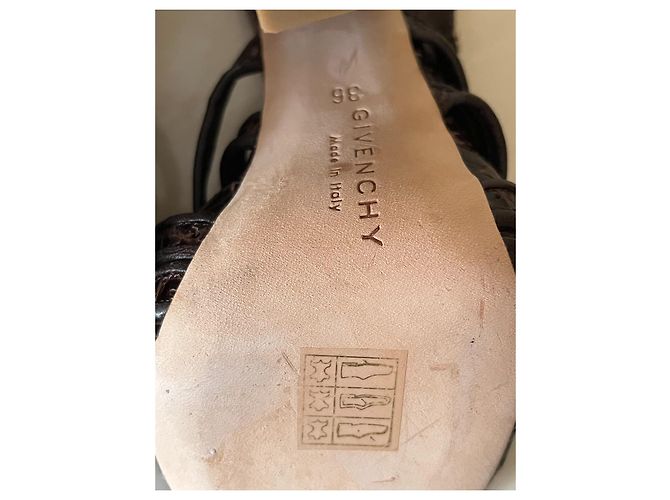 Décolleté Givenchy in pelle marrone - vista 11