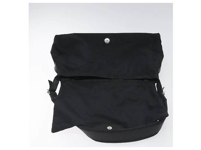 Borsa a spalla Salvatore Ferragamo in nylon nero Auth 121472 - vista 17