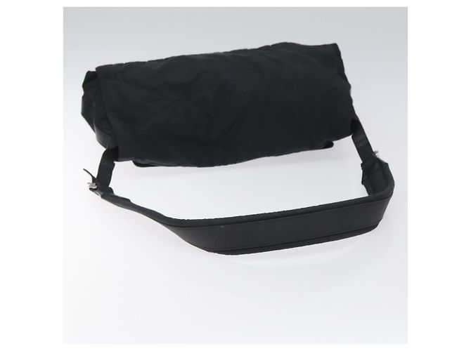 Borsa a spalla Salvatore Ferragamo in nylon nero Auth 121472 - vista 7
