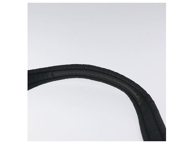 Borsa a spalla Salvatore Ferragamo in nylon nero Auth 121472 - vista 8