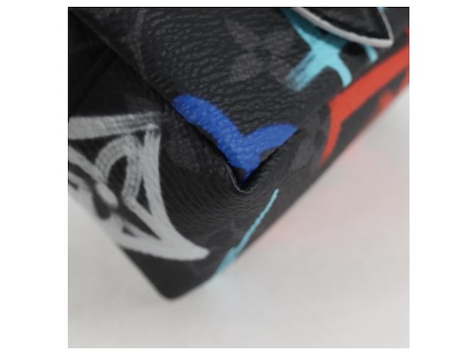 LOUIS VUITTON Eclipse Graffiti Portachiavi Pouch Quadrato M00969 Auth 117679AM Monogramma - vista 15