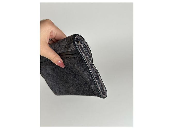 Clutch in suede vintage Bottega Veneta blu navy e bianco - vista 3