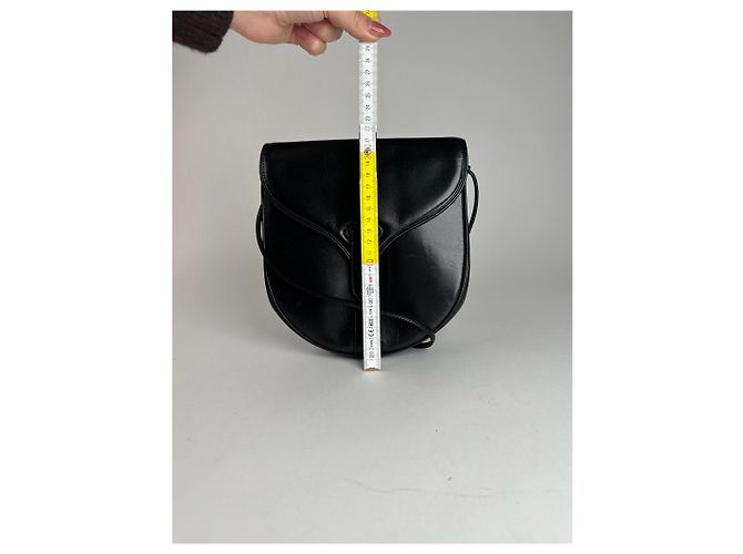 Vintage Givenchy Ledertasche schwarz - Ansicht 12