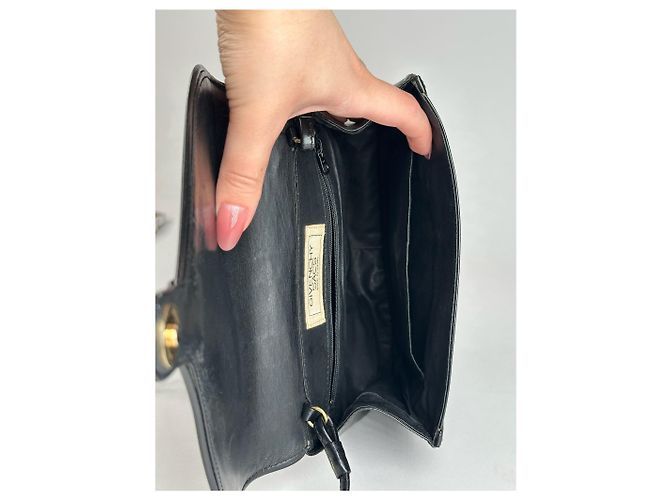 Vintage Givenchy Ledertasche schwarz - Ansicht 3