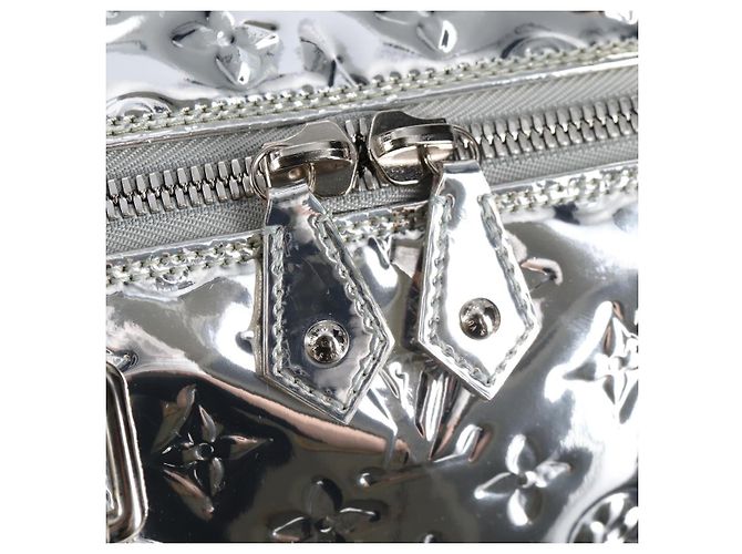 LOUIS VUITTON Monogram Miroir Keepall 55 Borsa Argento M95275 Auth yk18156SM - vista 24
