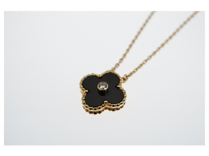 Van Cleef & Arpels Pendente festivo Vintage Alhambra 2023 - Collana in oro rosa e ossidiana - vista 8