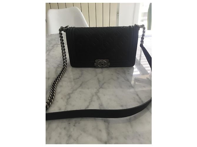 Bolso de mano Chanel Boy en piel negra Negro - vista 2