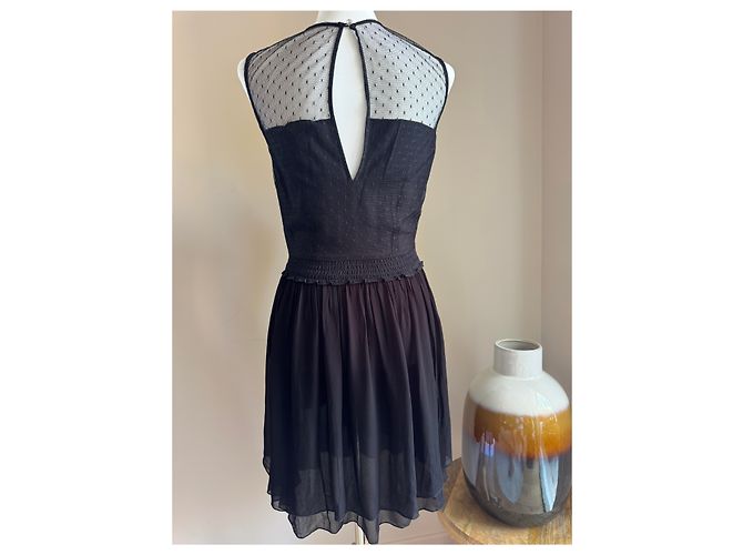 Schwarzes Kleid MAJE – Größe 2 - Transparente Plumetis & fließender Rock - Ansicht 3