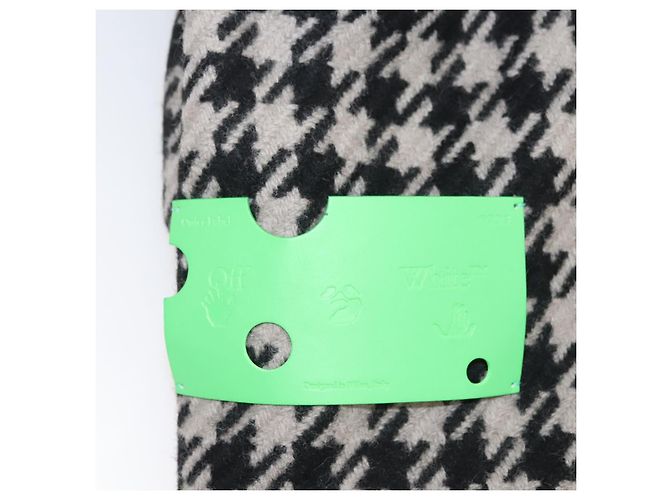 Off White Casaco Chester Off-White Jaqueta de Lã com Padrão Deslocado Preto Auth ym005M - vista 10