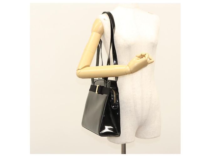 Borsa a spalla Vala Salvatore Ferragamo in pelle verniciata nera e oro Auth gh016 Nero D'oro - vista 22