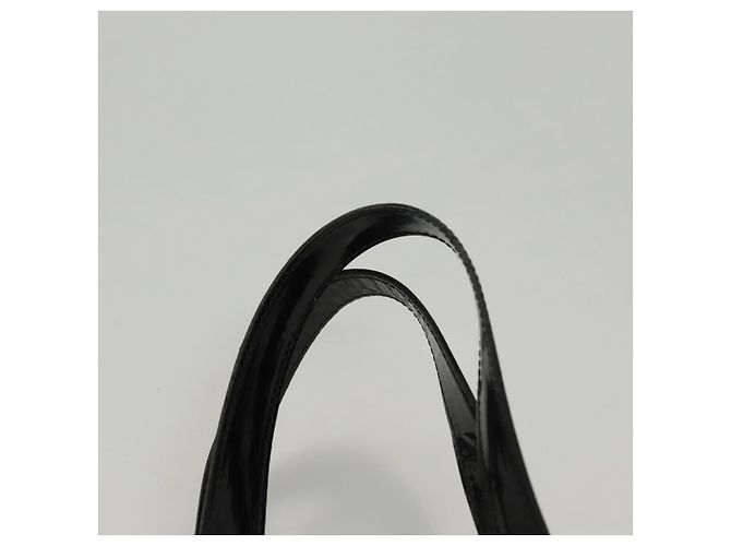 Borsa a spalla Vala Salvatore Ferragamo in pelle verniciata nera e oro Auth gh016 Nero D'oro - vista 8