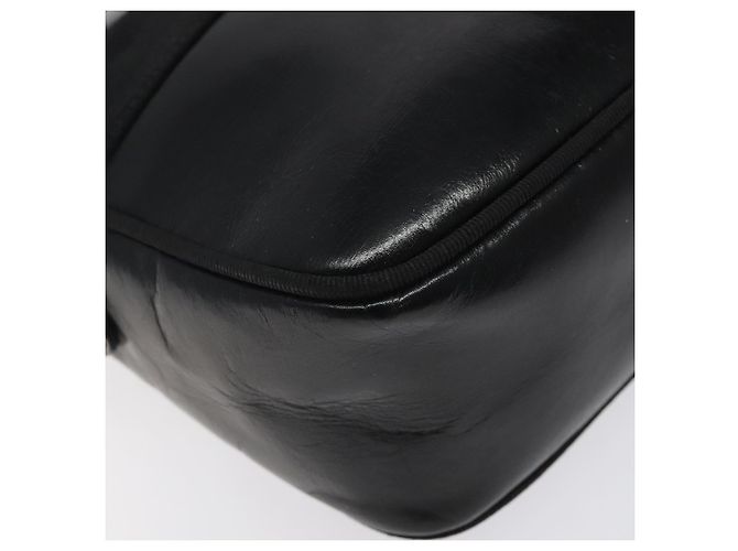 Borsa a Spalla Vala in Pelle Nera e Oro di Salvatore Ferragamo Auth bs25514 Nero D'oro - vista 11