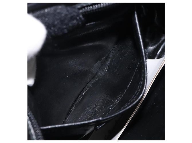 Borsa a Spalla Vala in Pelle Nera e Oro di Salvatore Ferragamo Auth bs25514 Nero D'oro - vista 21