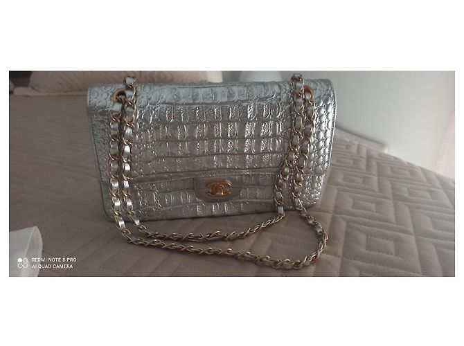 Chanel Borsa a flap classica pelliccia metallizzata argento Metallico - vista 2