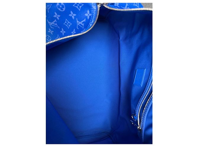 Abbesses Louis Vuitton Keepall 50 Cloud Blu Blu chiaro Blu scuro - vista 12