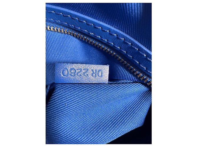 Abbesses Louis Vuitton Keepall 50 Cloud Blu Blu chiaro Blu scuro - vista 15