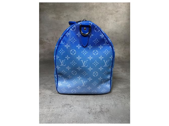 Abbesses Louis Vuitton Keepall 50 Cloud Blu Blu chiaro Blu scuro - vista 5