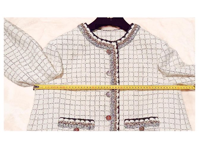 Chanel Cape Jacket Spring Summer 2025 White - view 10