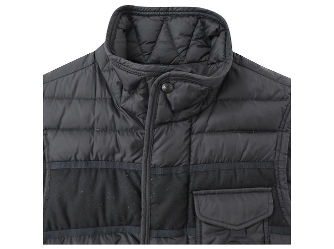 Gilet in piuma con zip Moncler in poliamide nera - vista 5