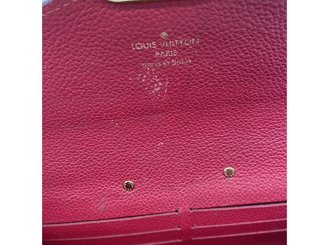 Metis Cartera Larga Louis Vuitton en Escarlata Roja - vista 11