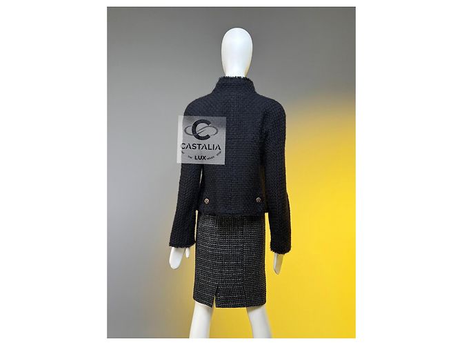 Chanel Neue Paris / Edinburgh Ikonische Schwarze Tartan Tweedjacke 38 FR - Ansicht 15