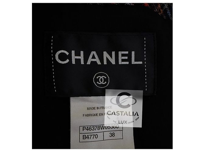 Chanel Neue Paris / Edinburgh Ikonische Schwarze Tartan Tweedjacke 38 FR - Ansicht 17