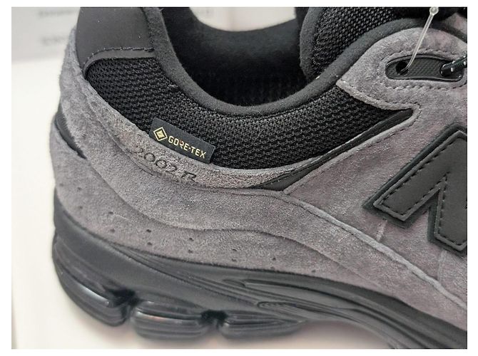 JJJJound x New Balance 2002R gore-tex Grigio antracite - vista 4