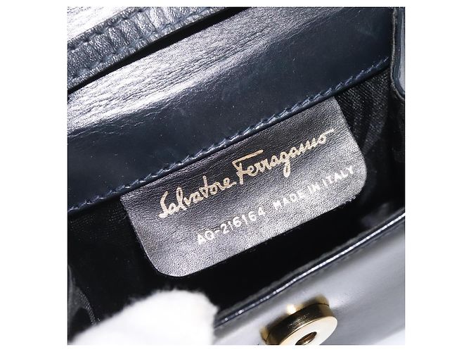 Borsa a spalla Pouch in pelle blu navy oro Auth BA1758 di Salvatore Ferragamo D'oro - vista 15