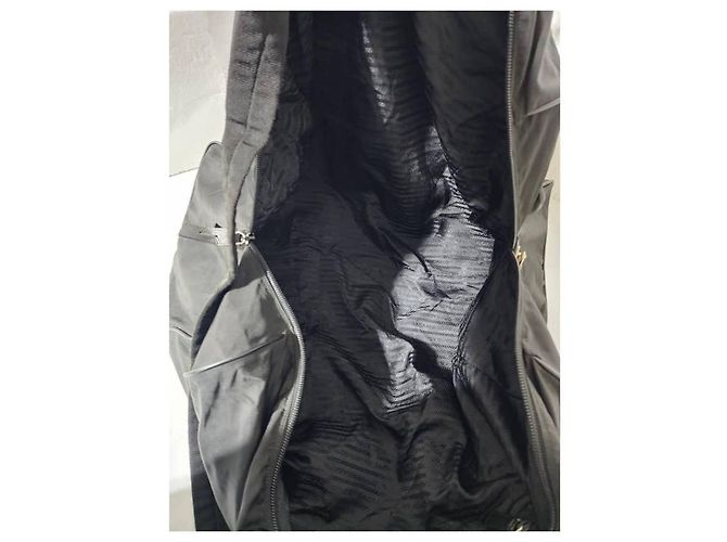 Borsa da viaggio in nylon tessuto nero con rifiniture Saffiano di Prada 60 cm - vista 9