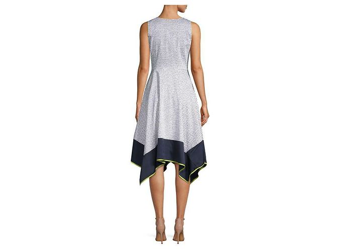 Donna Karan Kleid mit Taschentuchsaum im Punktmuster Weiß Blau - Ansicht 2