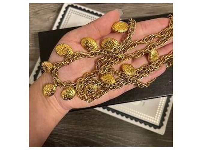 Collana a più fili con charm in oro vintage di Chanel Gold hardware - vista 3
